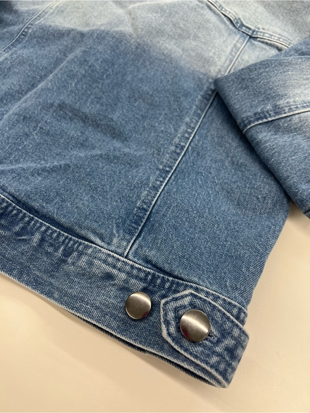 !! MAKE AN OFFER !! DO NOT wait get this Ncole Miller Sz Small Denim Jacket toda - Picture 5 of 6